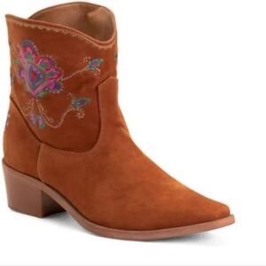 FARM Rio Caramel Boho Western Embroidered Suede Boots in Rust size 8